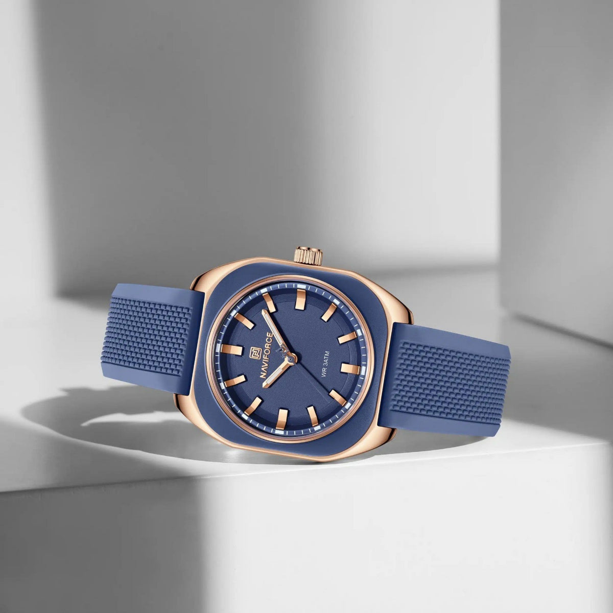 Naviforce 5061