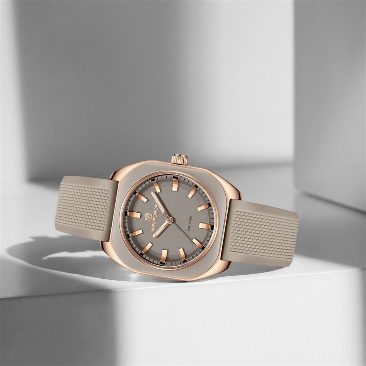 Naviforce 5061