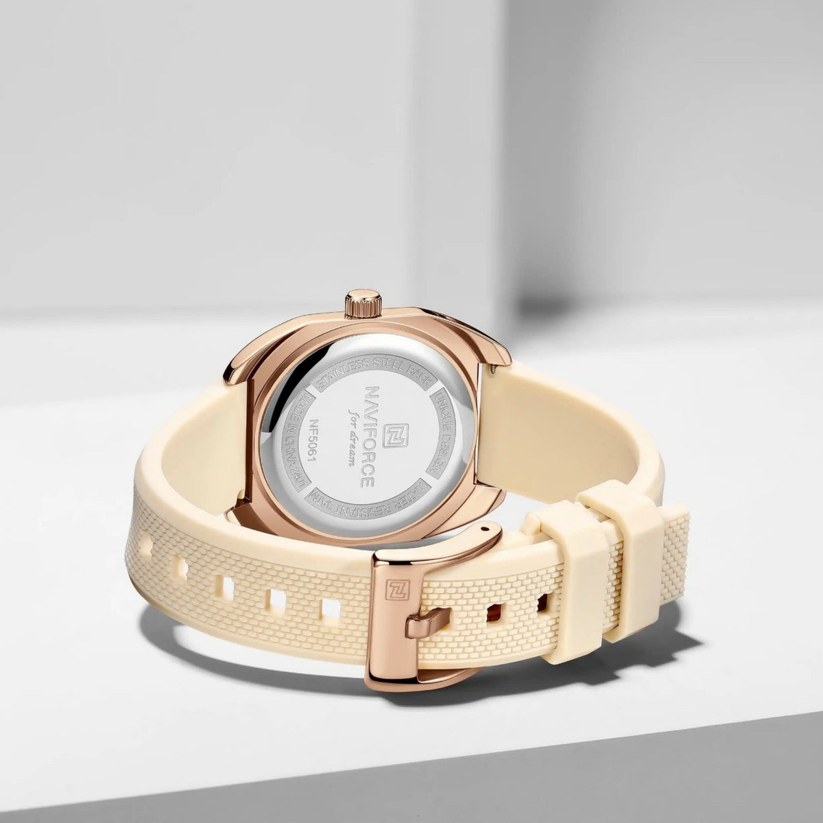 Naviforce 5061