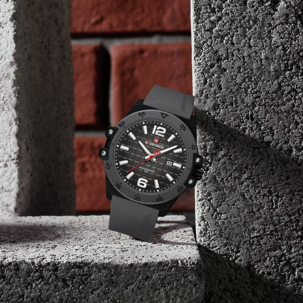 Naviforce 7122