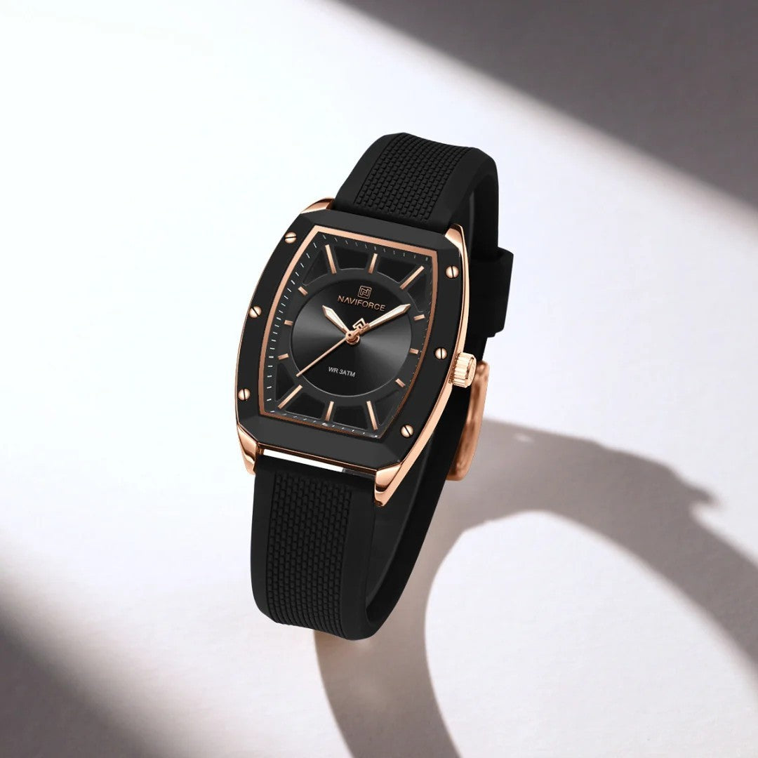 Naviforce 5049