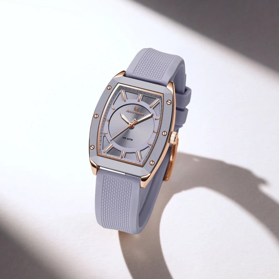 Naviforce 5049